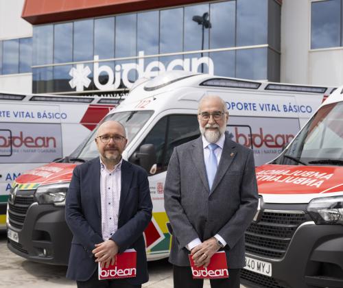 Alberto Lafuente, Bideaneko zuzendari kudeatzailea, eta Fernando Domínguez, Nafarroako Gobernuko Osasun kontseilaria..